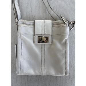 Tignanello White Faux Leather Purse Bag Pockets clean girl coastal grandma